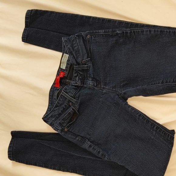 Guess medium rise curvy skinny jeans - Picture 1 of 3